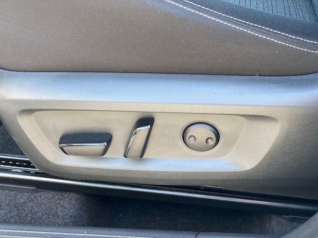 used 2021 Nissan Rogue car, priced at $19,204