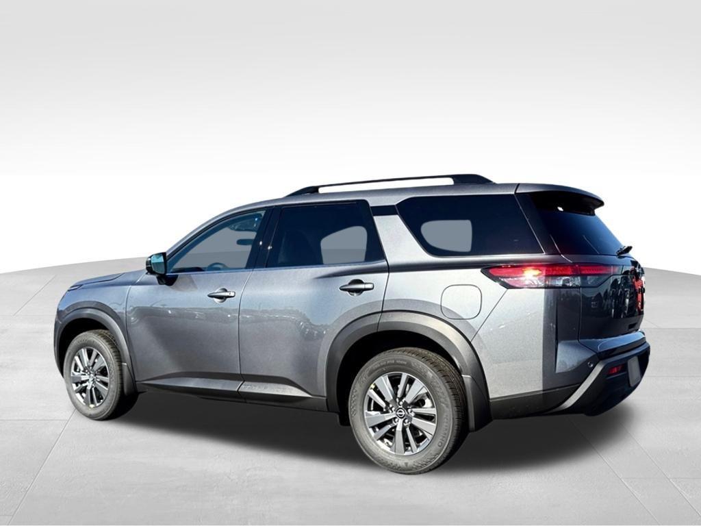 new 2025 Nissan Pathfinder car, priced at $35,518