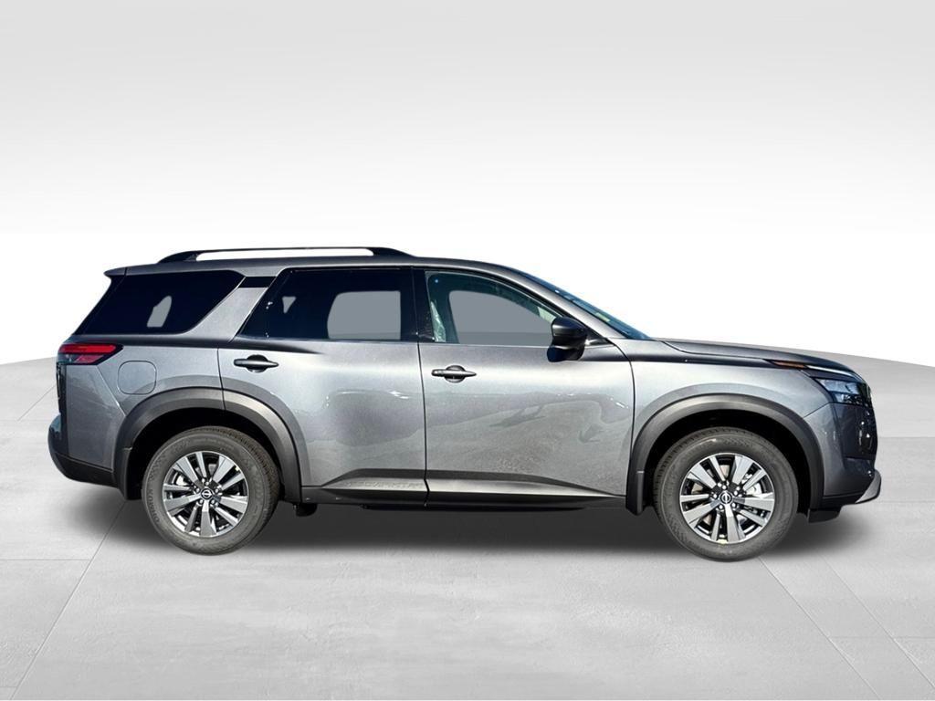 new 2025 Nissan Pathfinder car, priced at $35,518