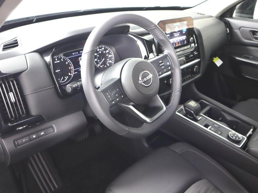 new 2025 Nissan Pathfinder car, priced at $35,812