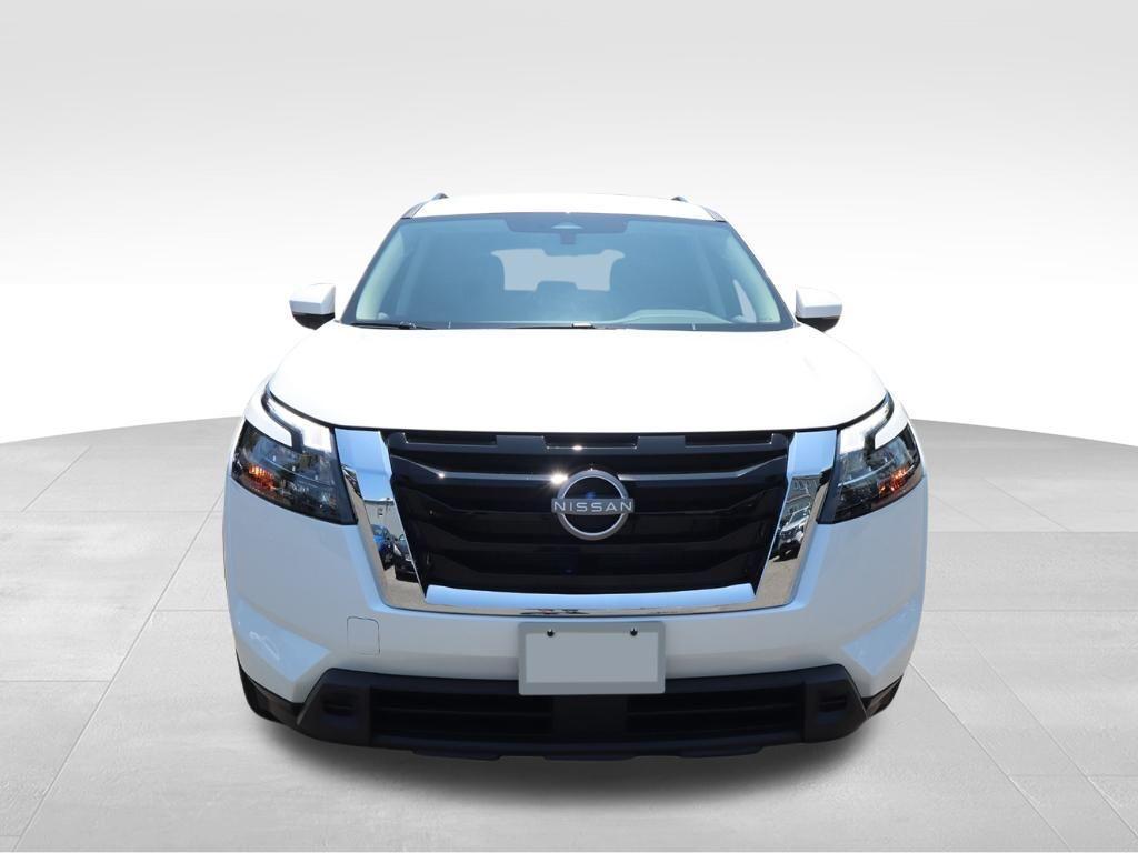 new 2025 Nissan Pathfinder car, priced at $35,812
