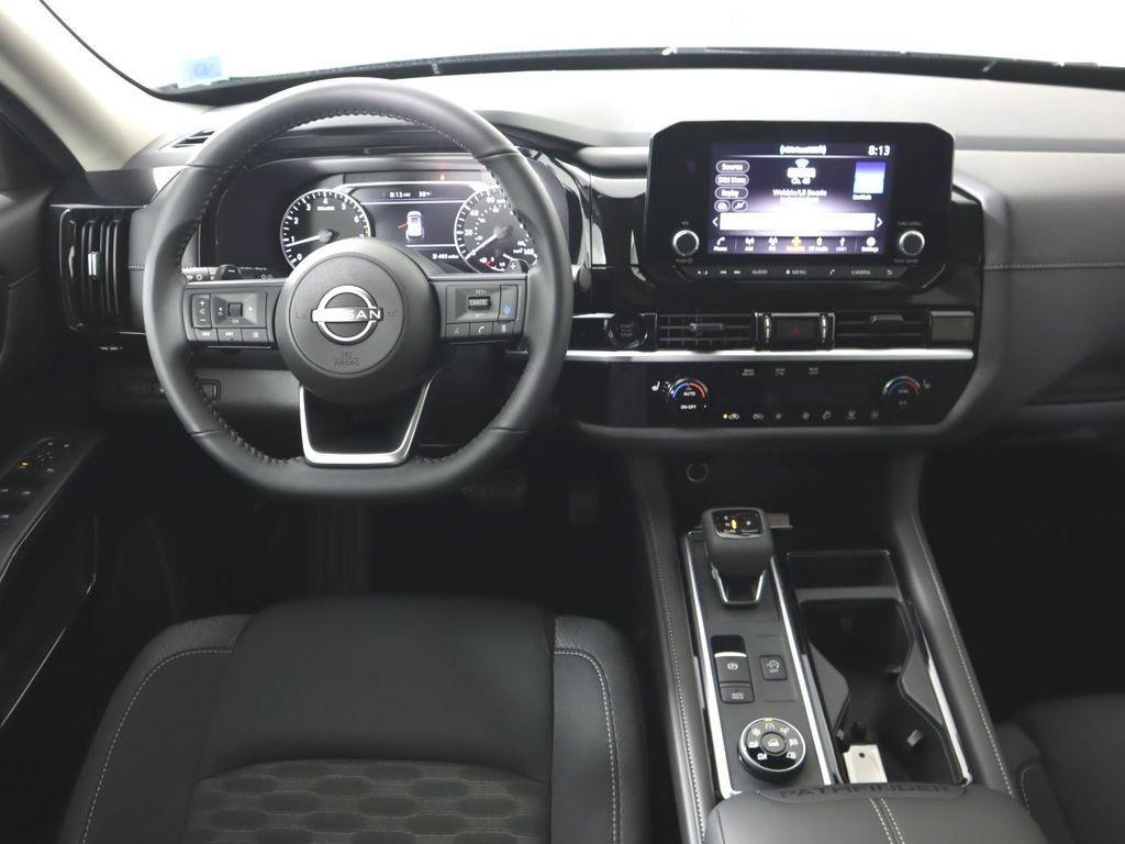 new 2025 Nissan Pathfinder car, priced at $35,812
