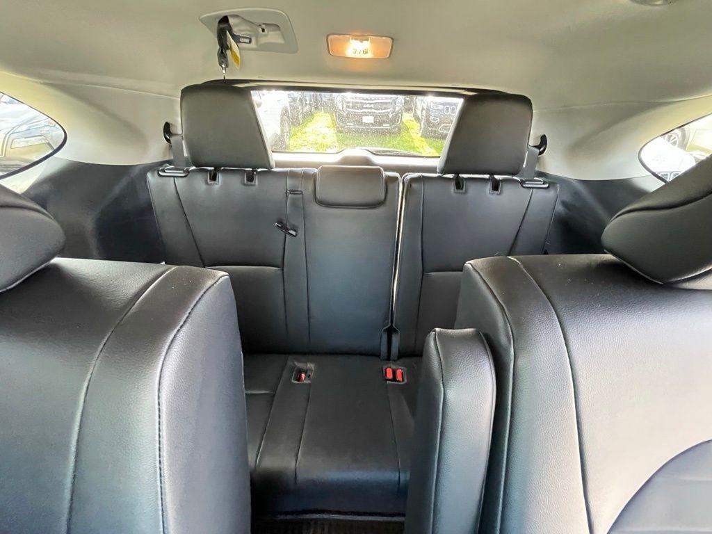 used 2023 Toyota Highlander car, priced at $34,899