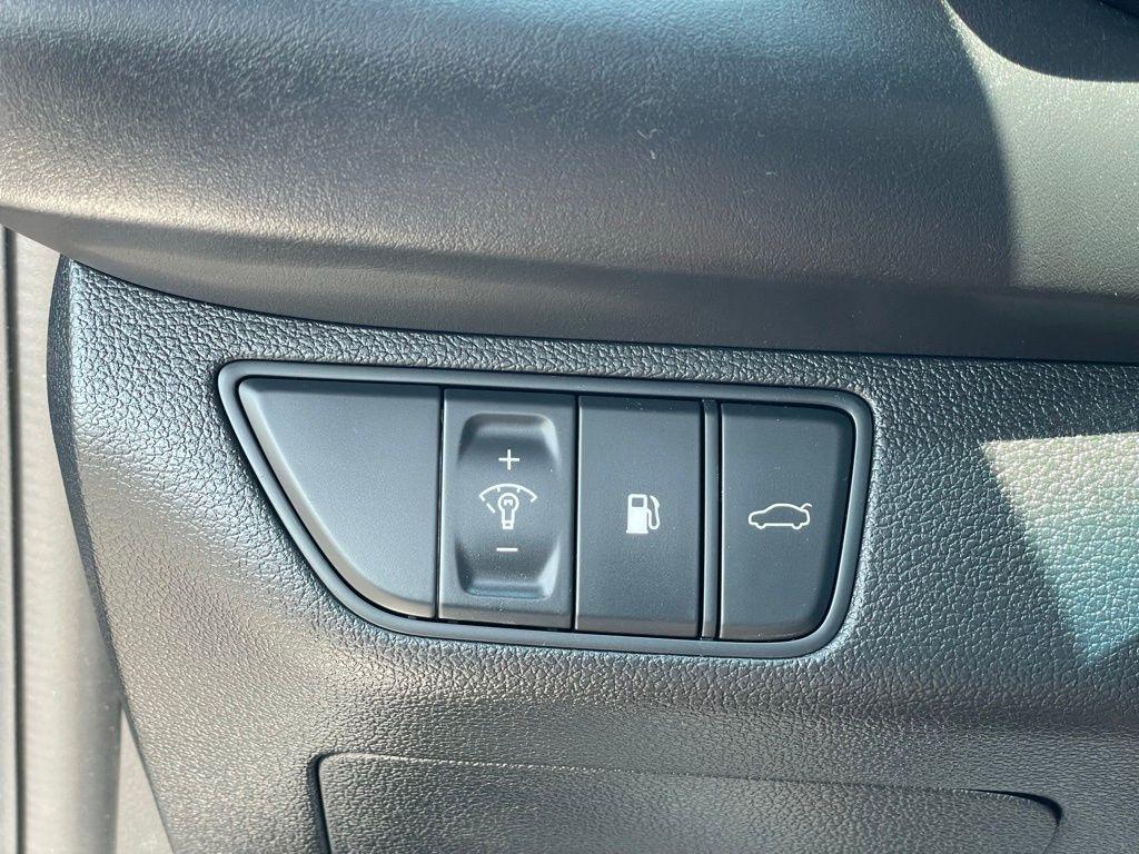 used 2022 Genesis G70 car, priced at $30,300