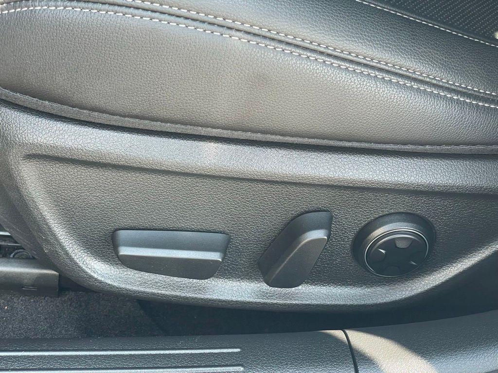 used 2022 Genesis G70 car, priced at $30,300