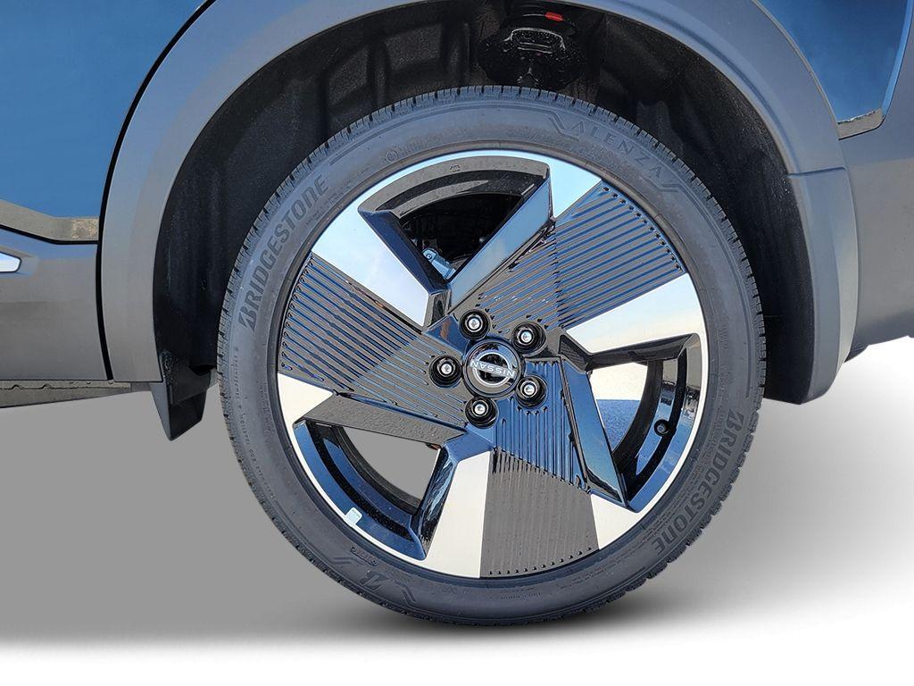 new 2025 Nissan Kicks car, priced at $28,700
