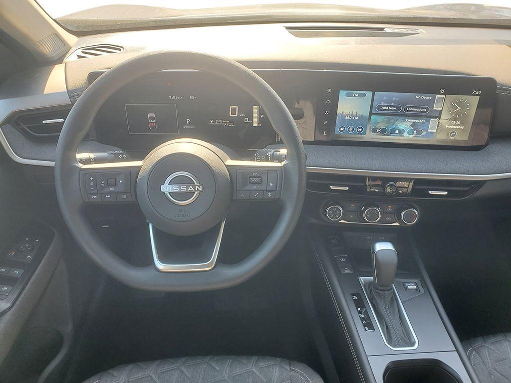 new 2025 Nissan Kicks car, priced at $26,418