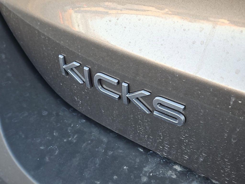 new 2025 Nissan Kicks car, priced at $24,552