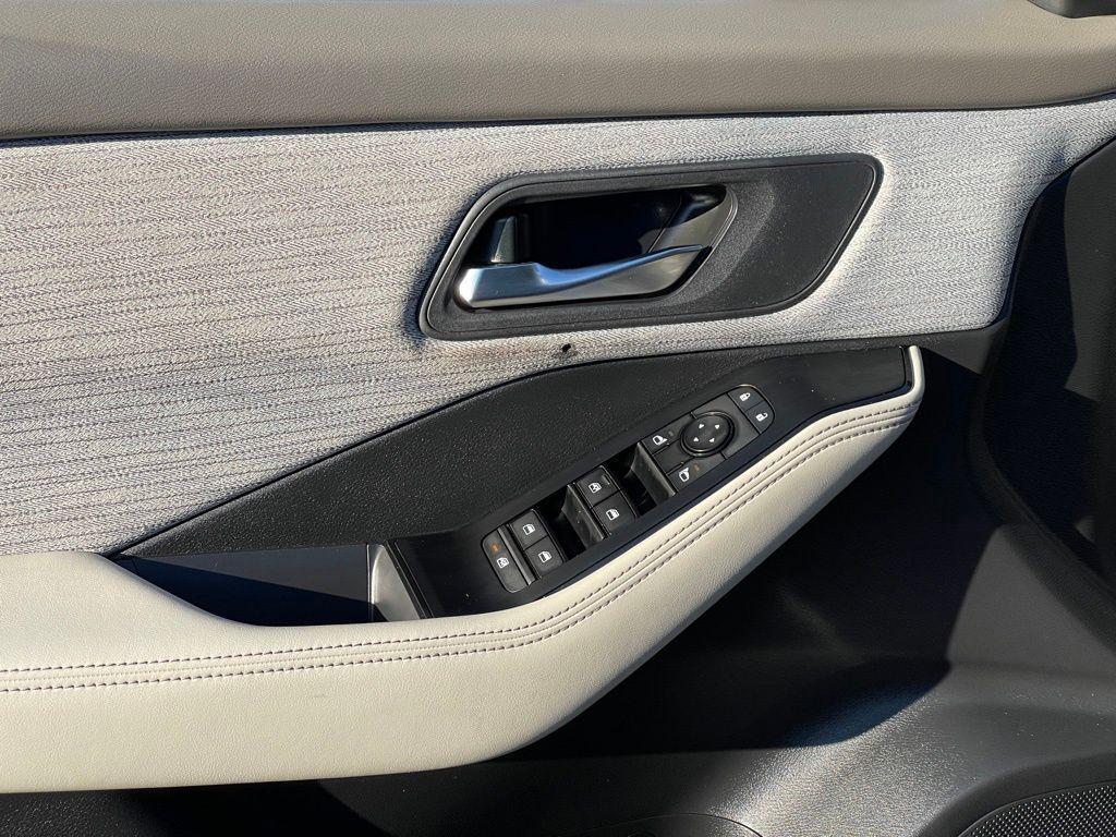 used 2022 Nissan Rogue car, priced at $23,776