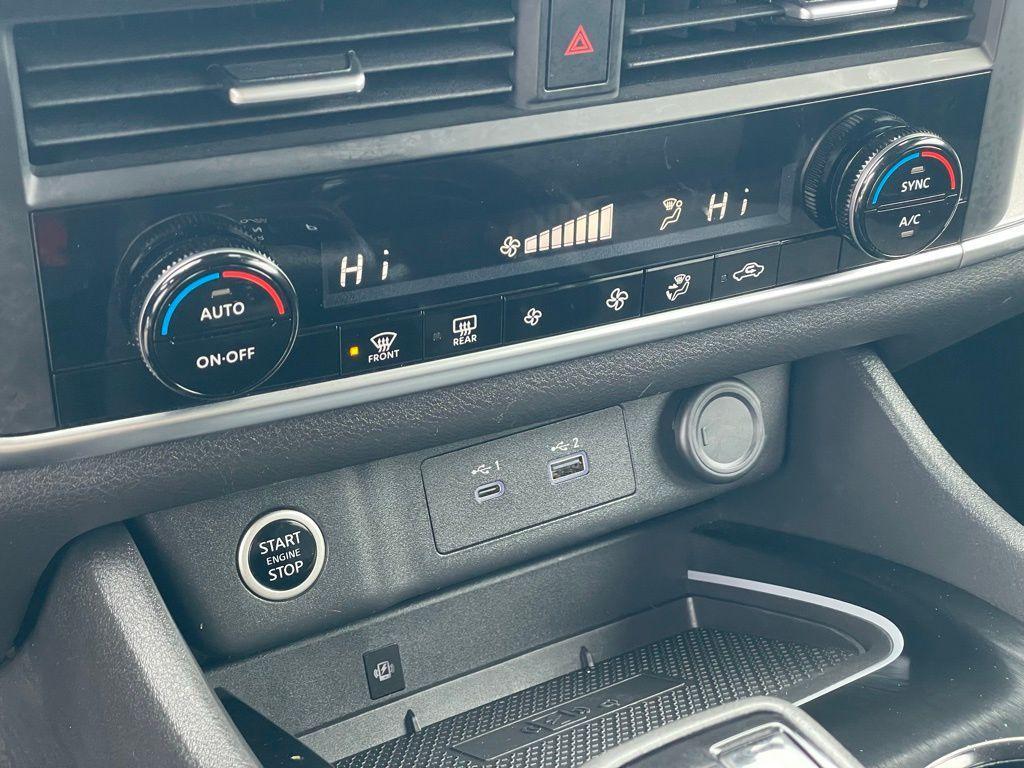 used 2022 Nissan Rogue car, priced at $19,289