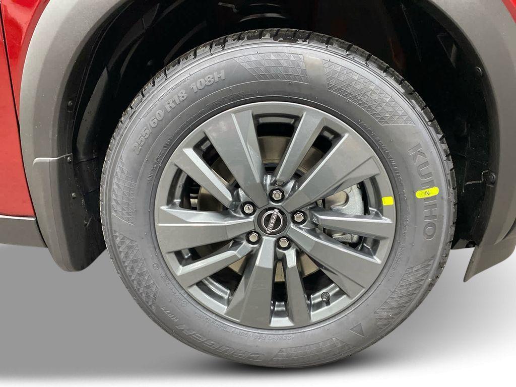 new 2025 Nissan Pathfinder car, priced at $40,359