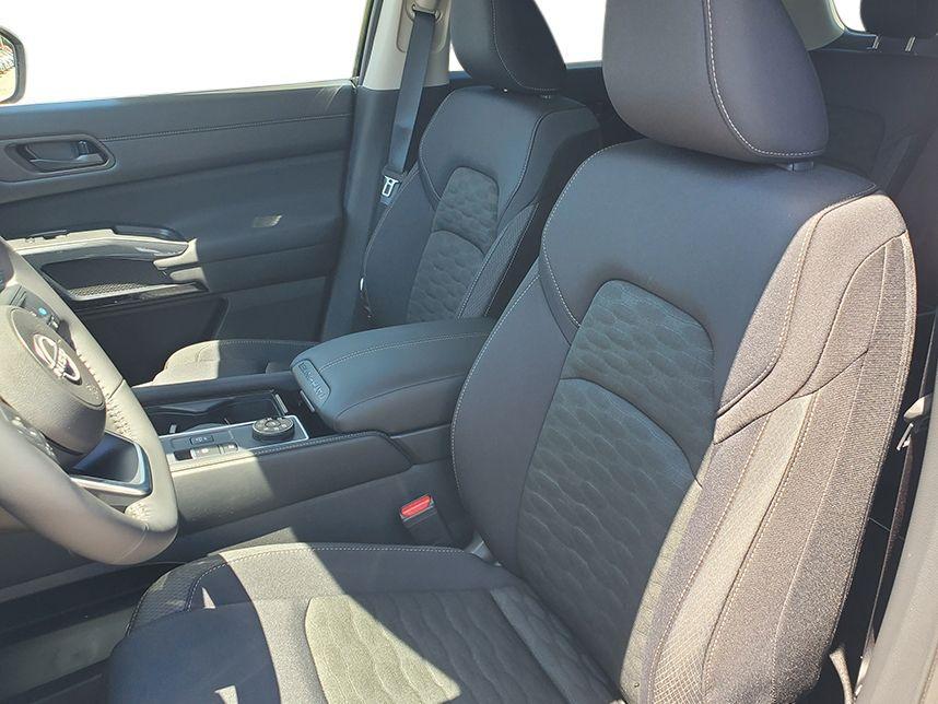 new 2025 Nissan Pathfinder car, priced at $40,359