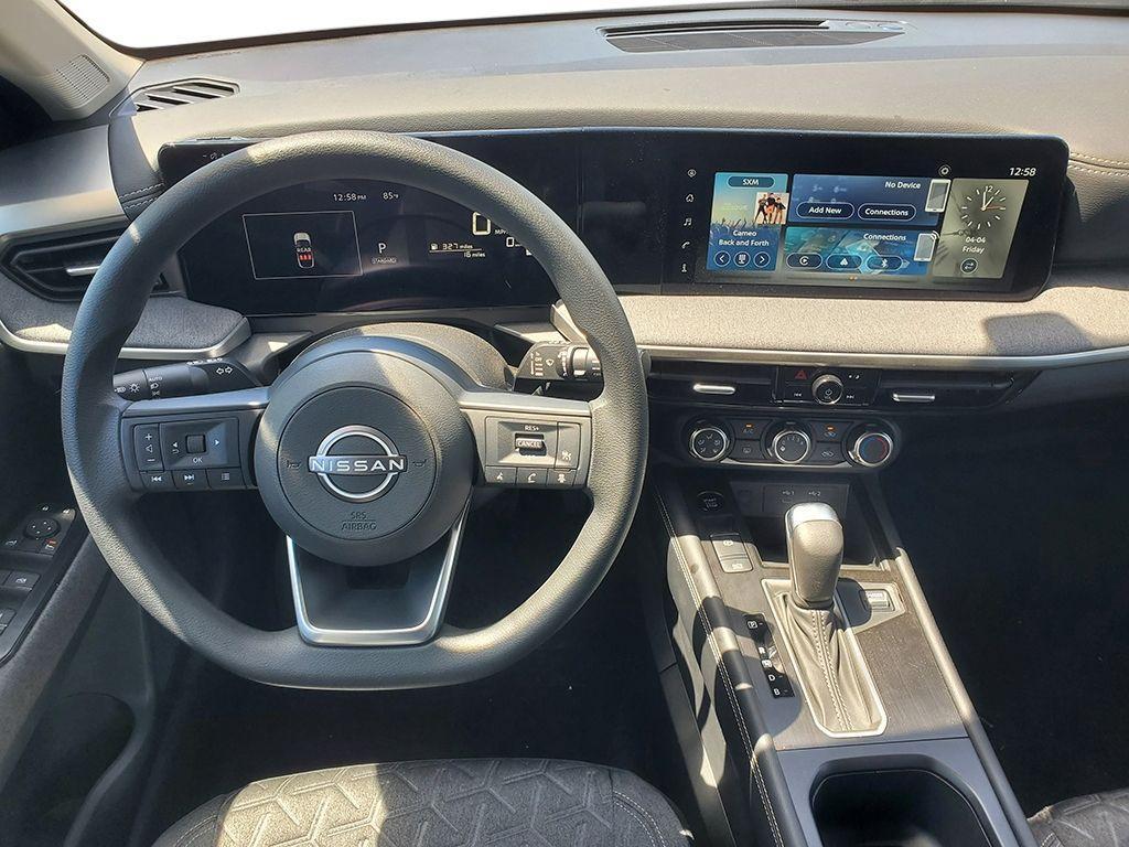 new 2025 Nissan Kicks car, priced at $26,652