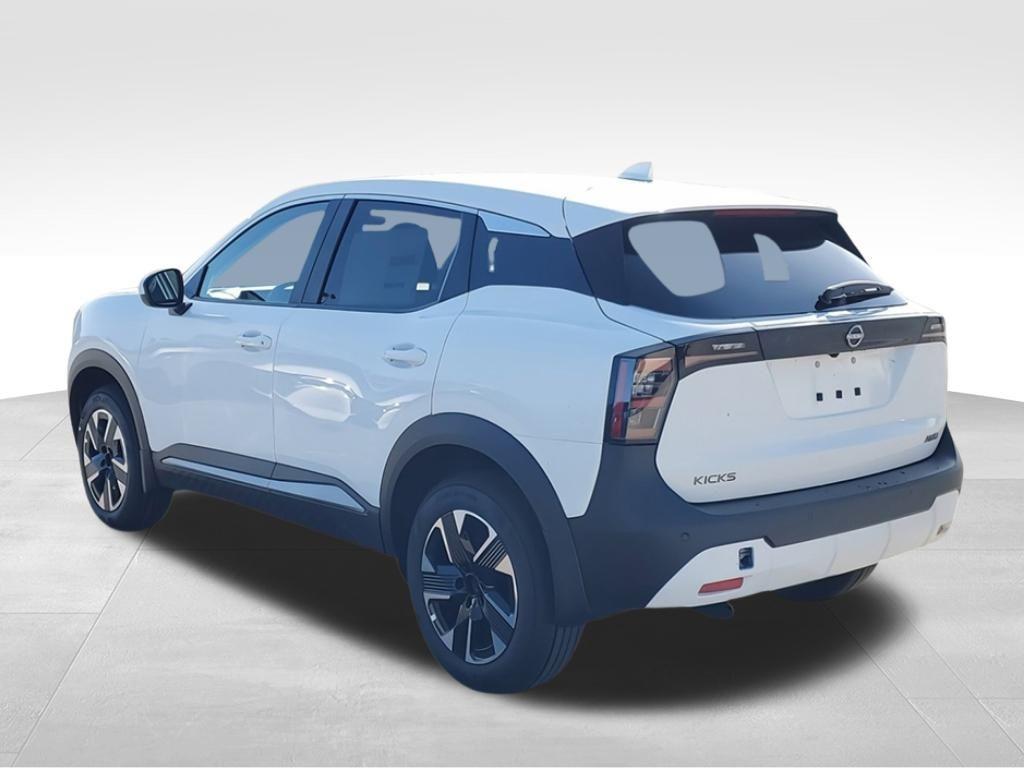new 2025 Nissan Kicks car, priced at $26,652