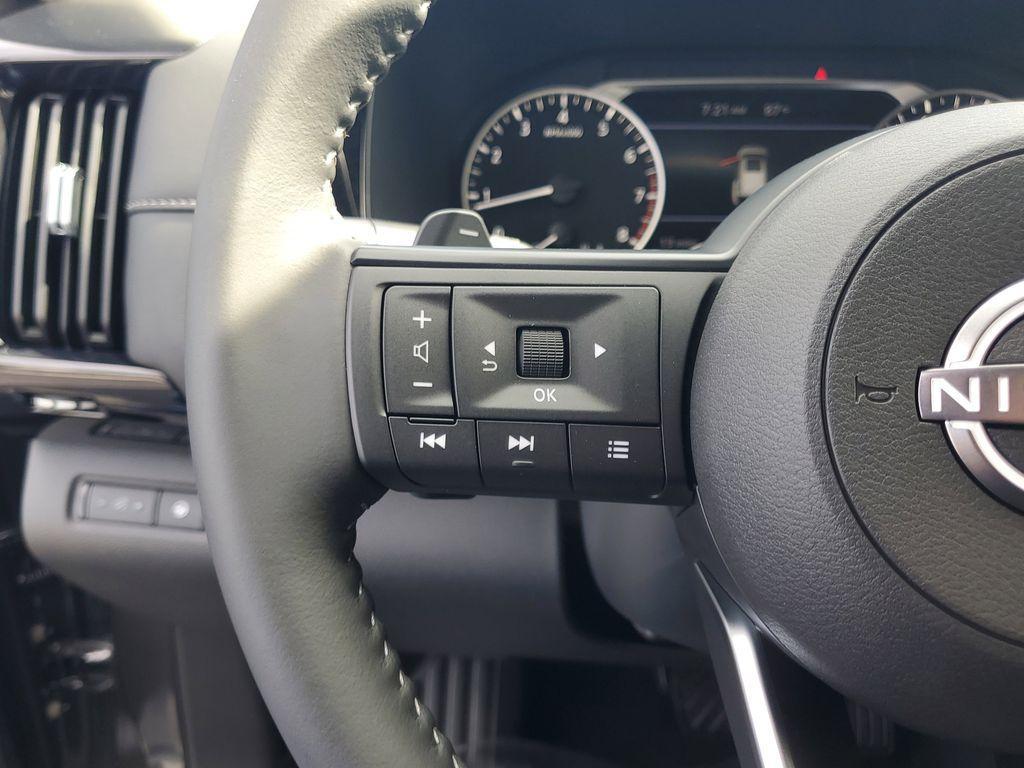 new 2025 Nissan Pathfinder car, priced at $35,806