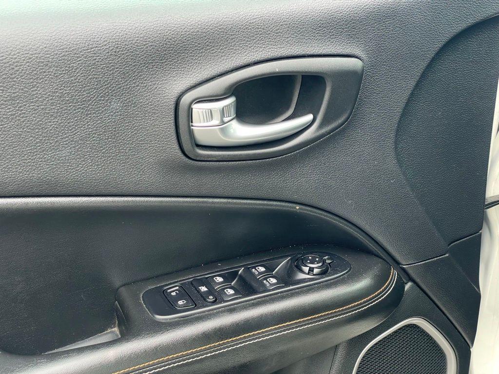 used 2020 Jeep Compass car, priced at $18,263