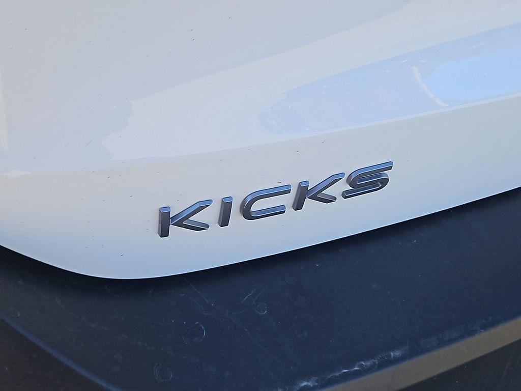 new 2025 Nissan Kicks car, priced at $26,579