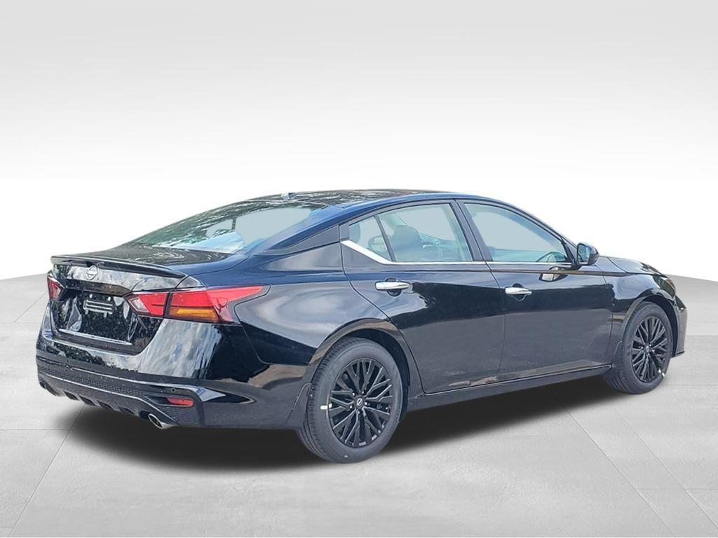 new 2025 Nissan Altima car, priced at $27,904