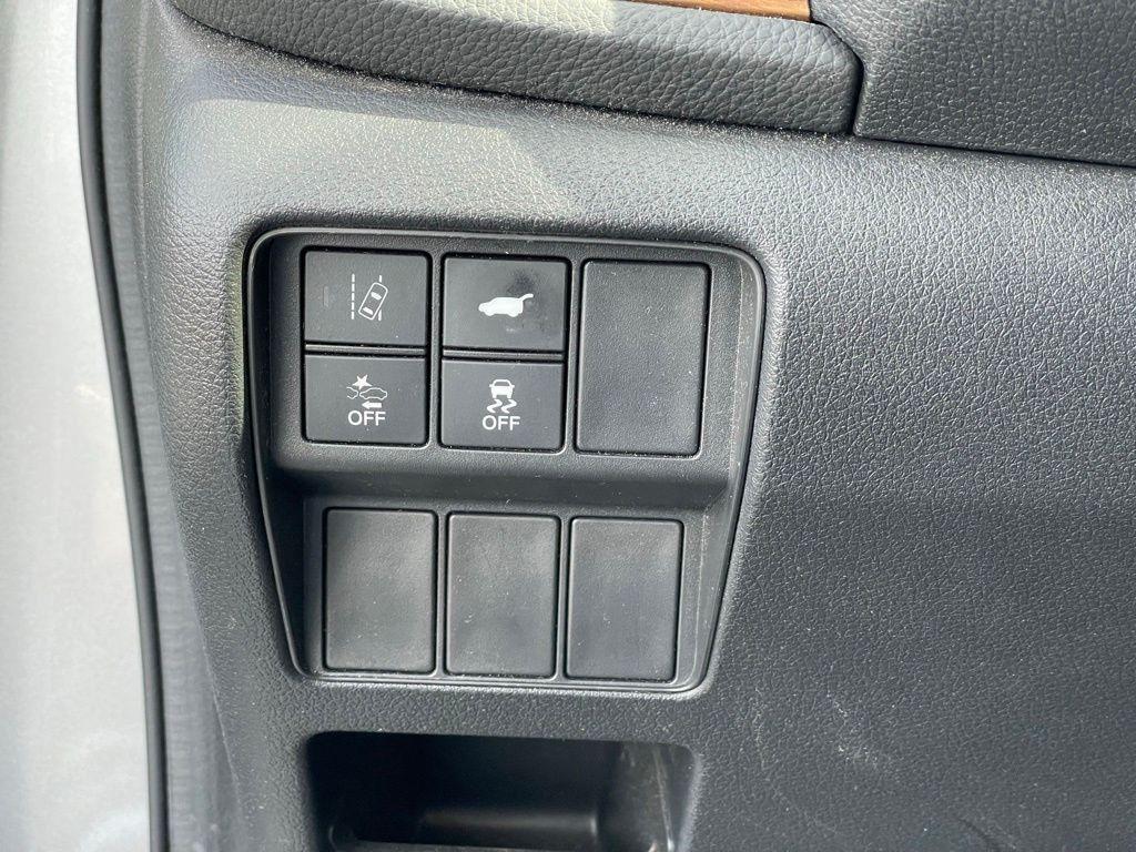 used 2018 Honda CR-V car, priced at $23,445