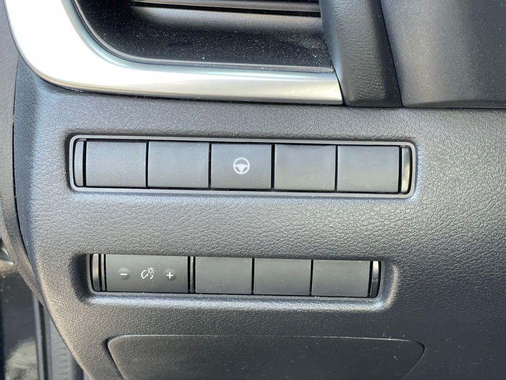 used 2022 Nissan Rogue car, priced at $17,900