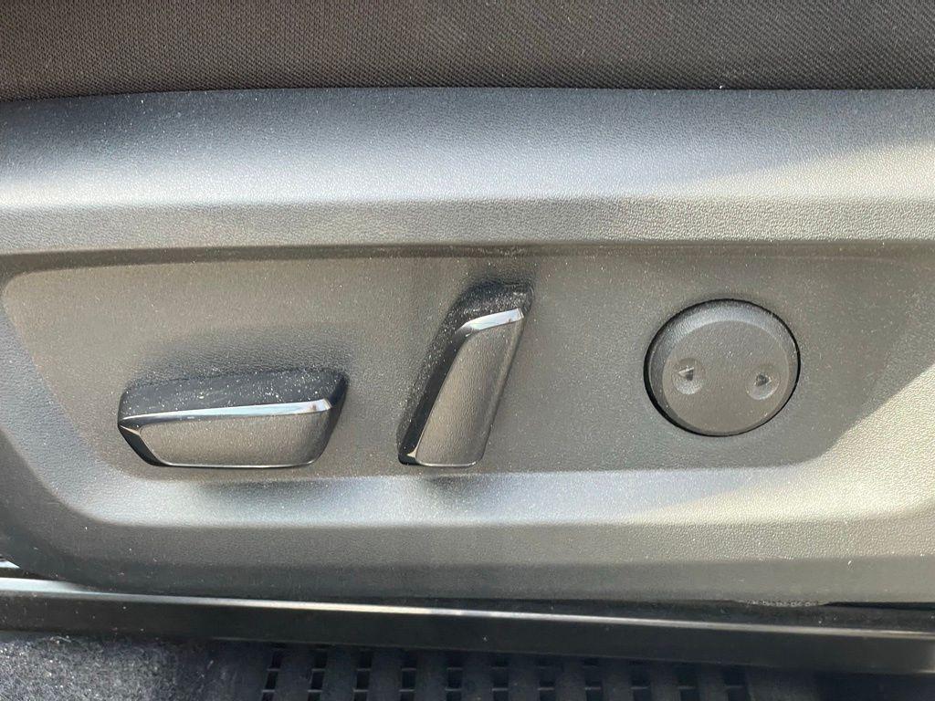 used 2022 Nissan Rogue car, priced at $17,900