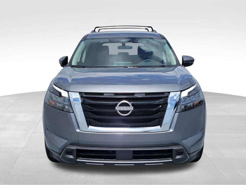 new 2025 Nissan Pathfinder car, priced at $35,453