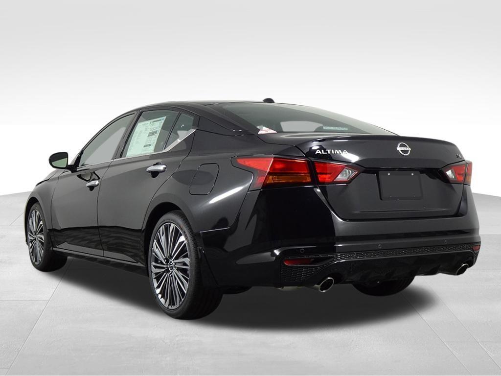 new 2025 Nissan Altima car, priced at $32,817
