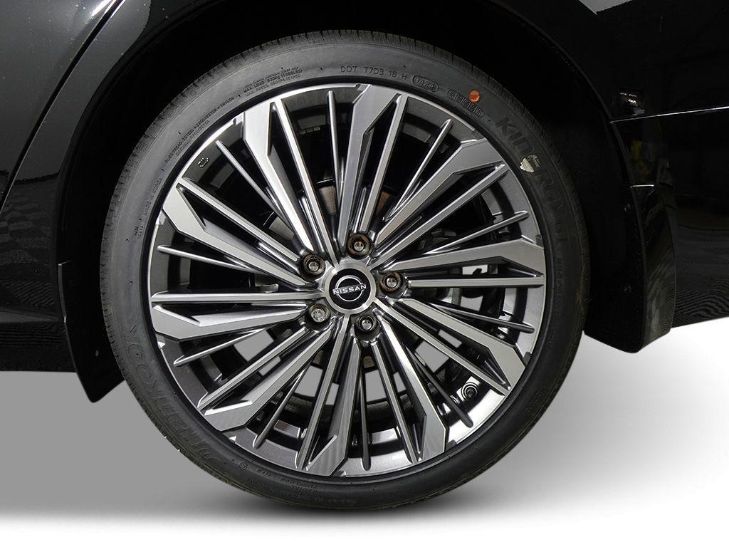 new 2025 Nissan Altima car, priced at $32,817