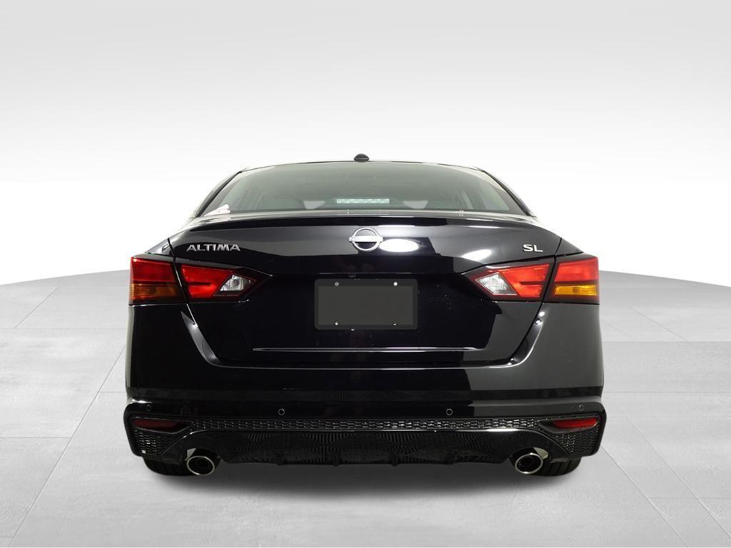 new 2025 Nissan Altima car, priced at $32,817