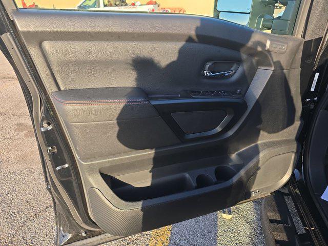 used 2024 Nissan Titan car