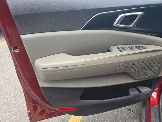 used 2025 Kia Carnival car