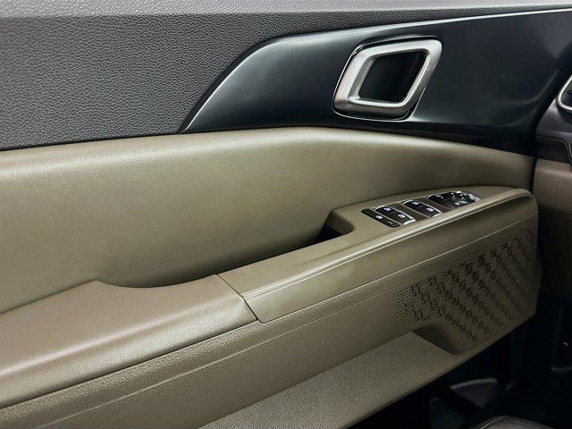 used 2025 Kia Carnival car, priced at $39,839