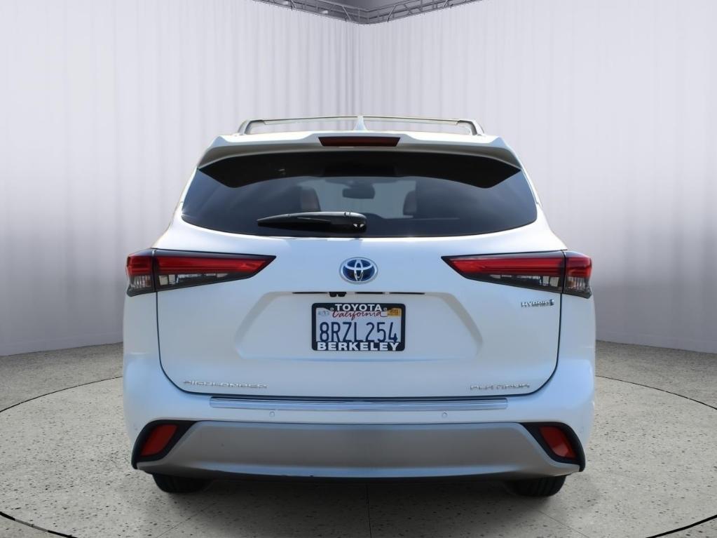 used 2020 Toyota Highlander Hybrid car, priced at $43,980