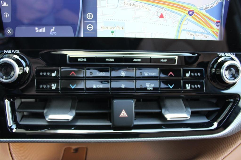 used 2020 Toyota Highlander Hybrid car, priced at $43,980