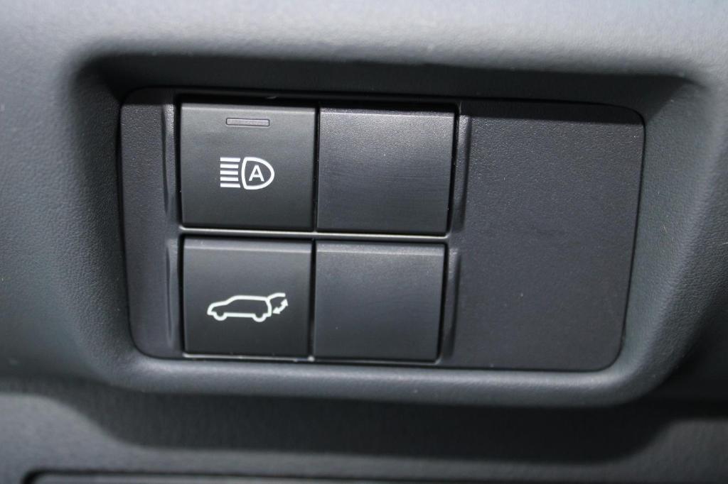 used 2022 Toyota Highlander car, priced at $39,480
