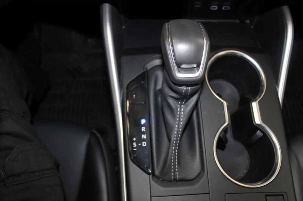 used 2023 Toyota Highlander Hybrid car, priced at $40,980