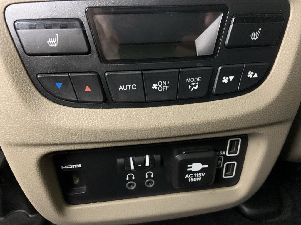 used 2022 Honda Pilot car, priced at $28,998