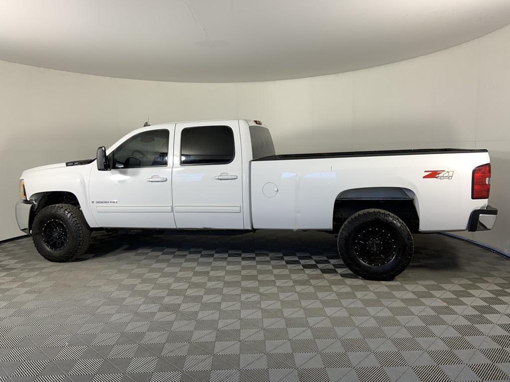used 2009 Chevrolet Silverado 3500 car, priced at $15,998