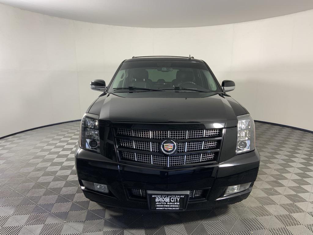 used 2013 Cadillac Escalade car, priced at $16,998
