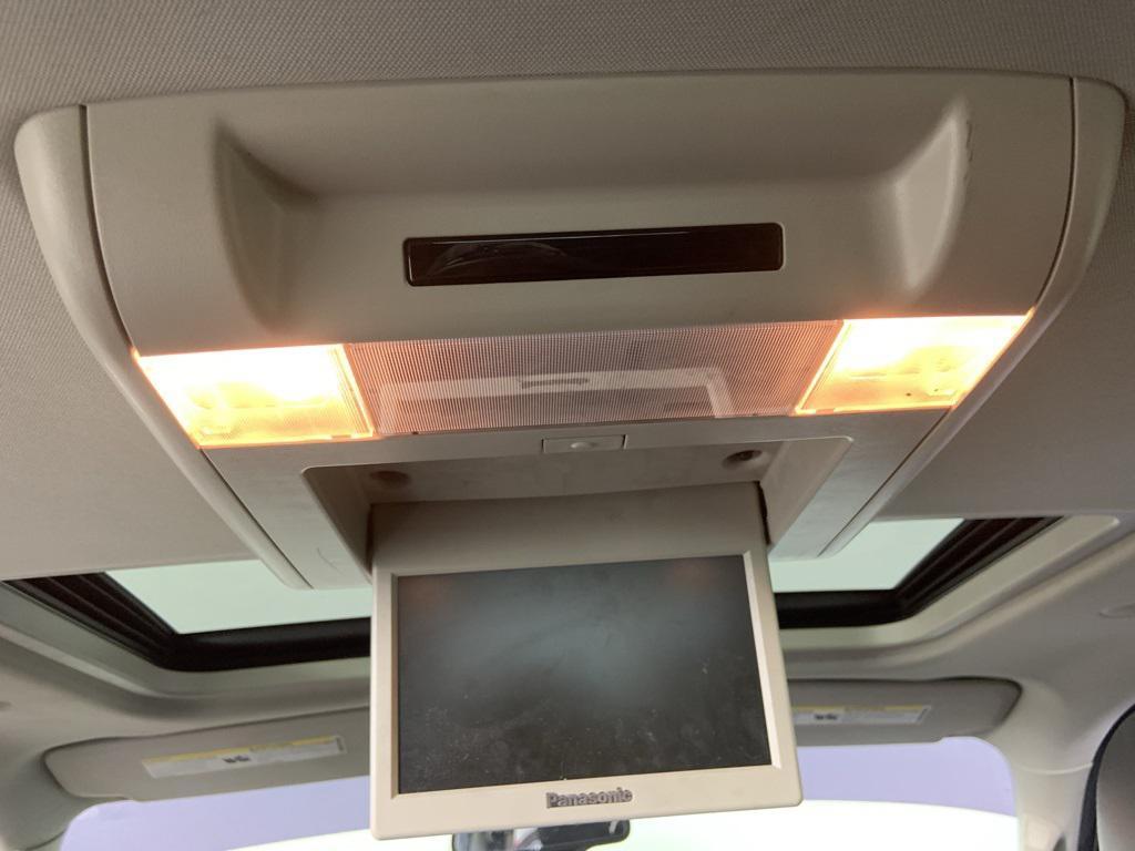 used 2013 Cadillac Escalade car, priced at $16,998