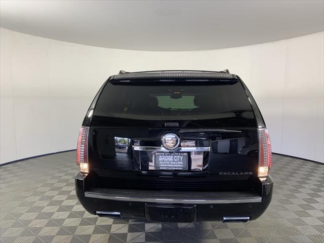 used 2013 Cadillac Escalade car, priced at $18,500