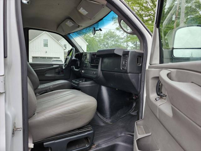 used 2010 GMC Savana 1500 car, priced at $10,495