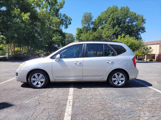 used 2008 Kia Rondo car, priced at $3,995