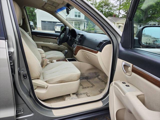 used 2007 Hyundai Santa Fe car, priced at $4,995