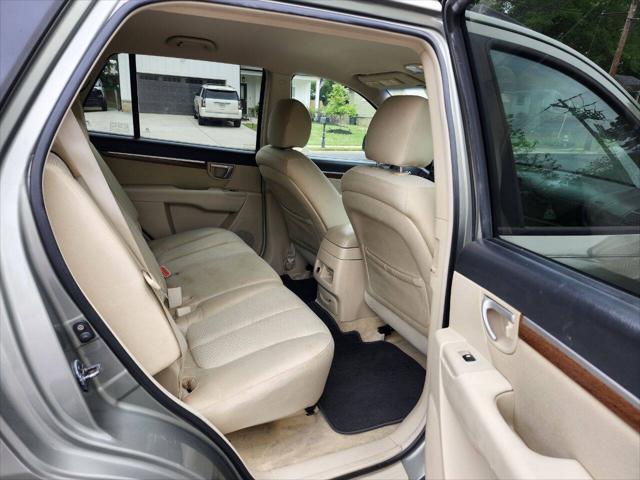 used 2007 Hyundai Santa Fe car, priced at $4,995