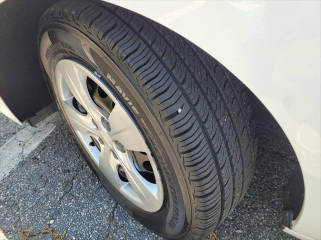 used 2016 Chevrolet Cruze car, priced at $5,995
