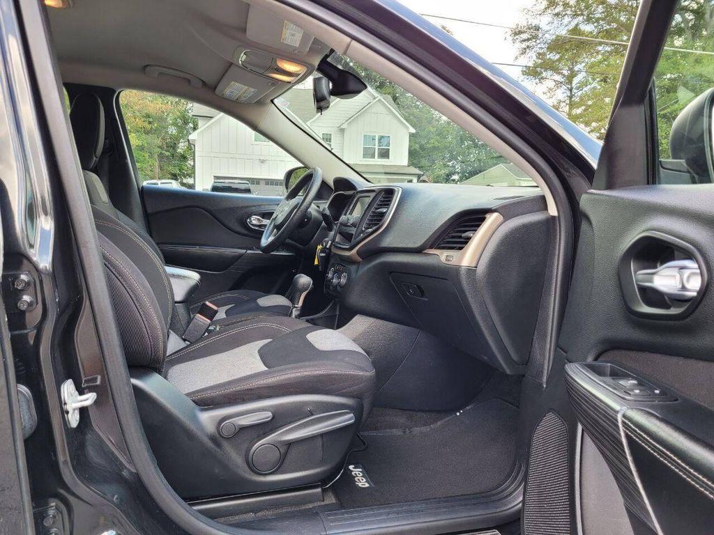used 2015 Jeep Cherokee car, priced at $6,995