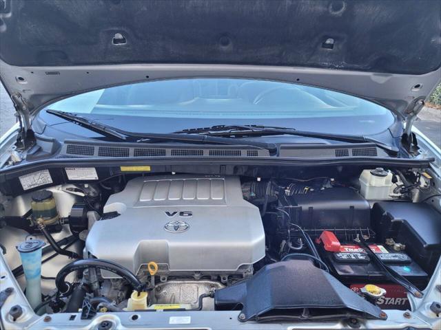 used 2007 Toyota Sienna car, priced at $4,999