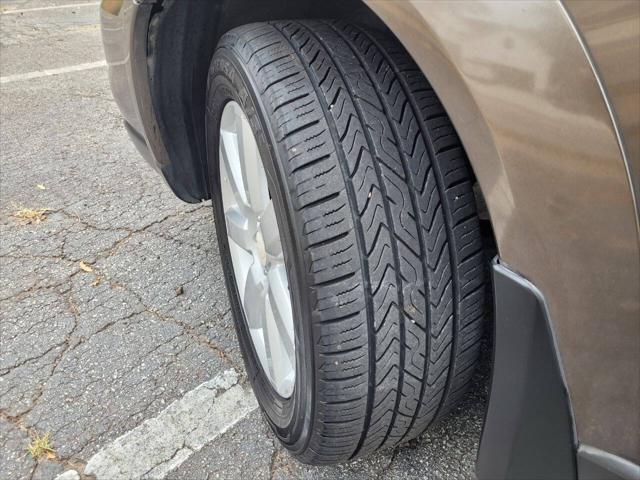 used 2008 Subaru Outback car, priced at $5,495