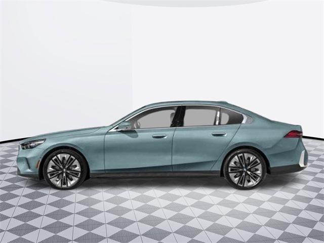 new 2025 BMW 540 car, priced at $77,475